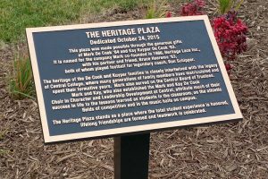 bronze-plaque-outdoor-heritage-plaza-web