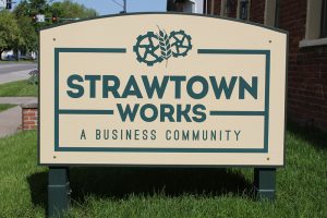 freestanding-storefront-sign-strawtown-works-2019-web